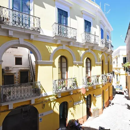 Laura - Luxury 3* غالّيبولي