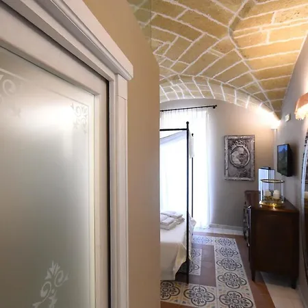 Laura - Luxury غالّيبولي