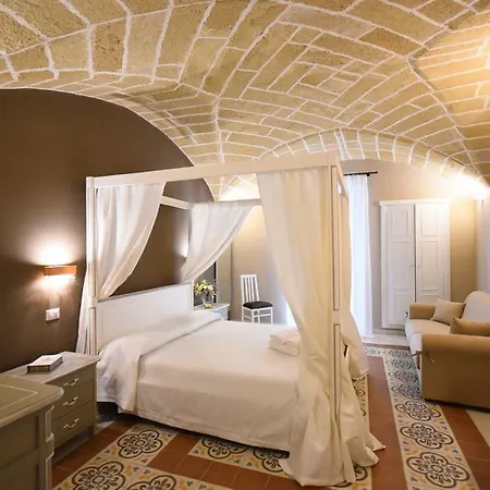 فندق مبيت وإفطار Laura - Luxury غالّيبولي