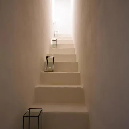 فندق مبيت وإفطار Laura - Luxury 3*