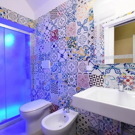 Laura - Luxury Couette-café Gallipoli